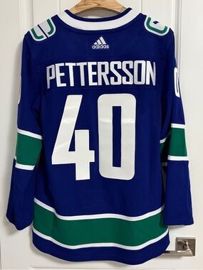 Authentic Adidas Vancouver Canucks Elias Pettersson Orca Jersey Size 46 Small